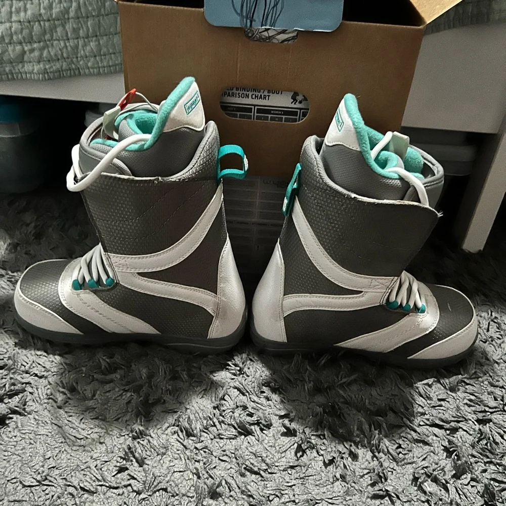 Burton Coco Imprint 1 Winter Boots - Picture 4 of 6